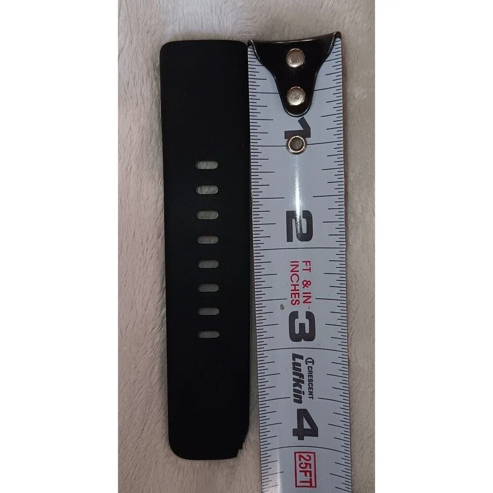 Band New One Piece Replacement Fitbit Charge 5 Or 6 Accessory Silicone Black